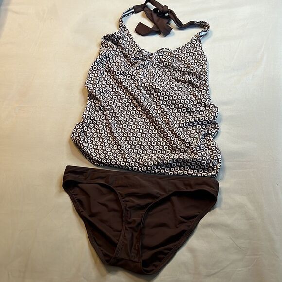 Motherhood Maternity Brown with White Tankini - Size Medium - Picture 1 of 14
